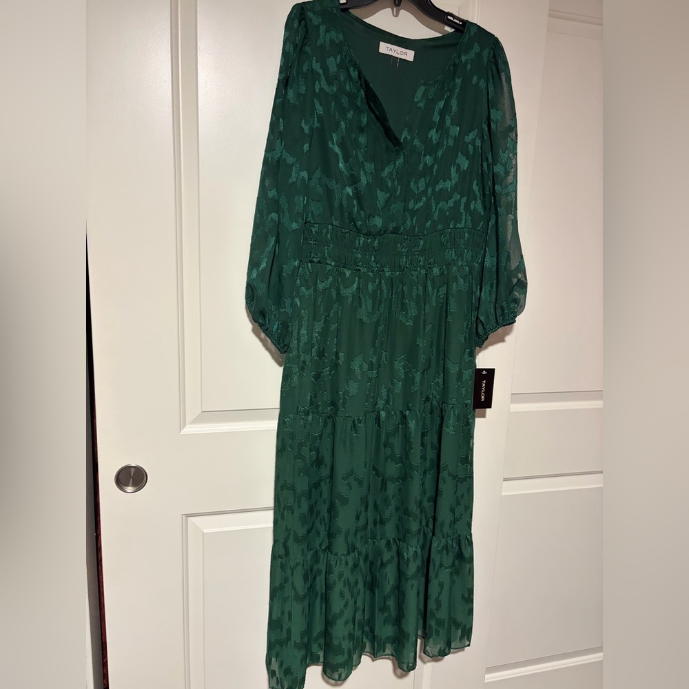 💚Elegant Green Taylor Dress💚